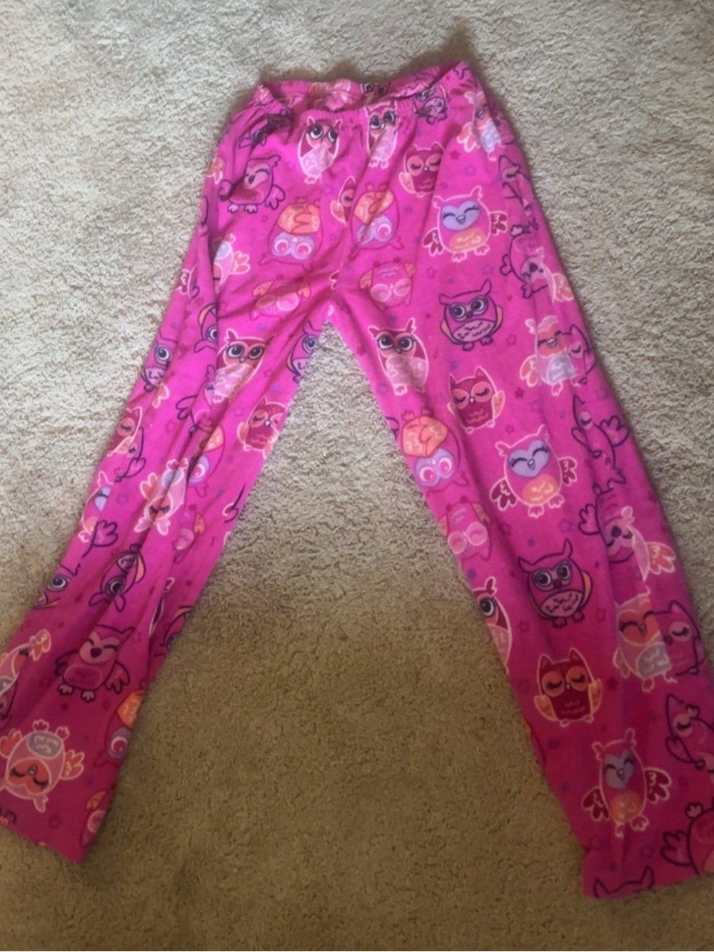 Girls pajama pants. Pink with owls